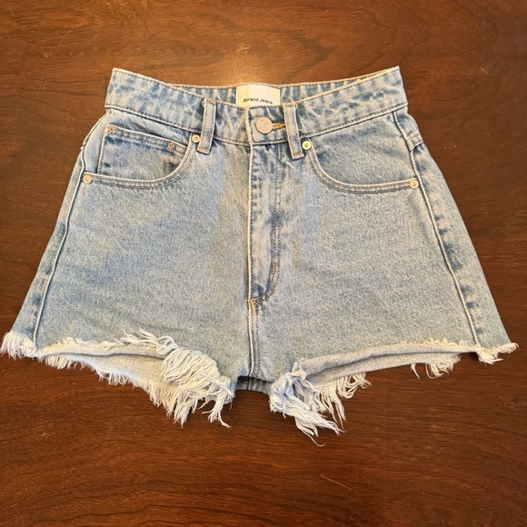 ABRAND HIGH RELAXED SHORT ESMERALDA LIGHT BLUE Size 24 - Picture 4 of 9